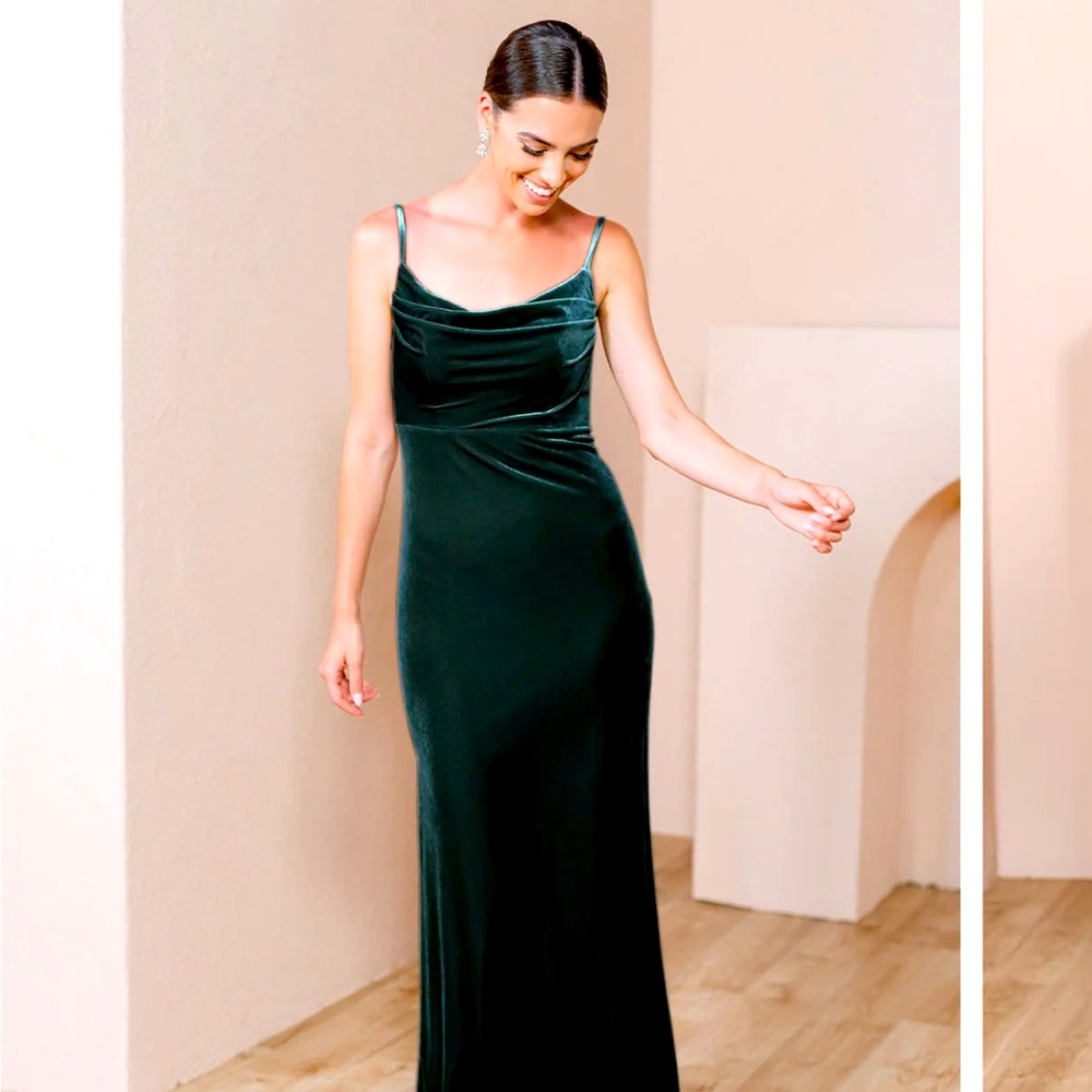 Beautiful revelry classic emerald velvet dress size 8